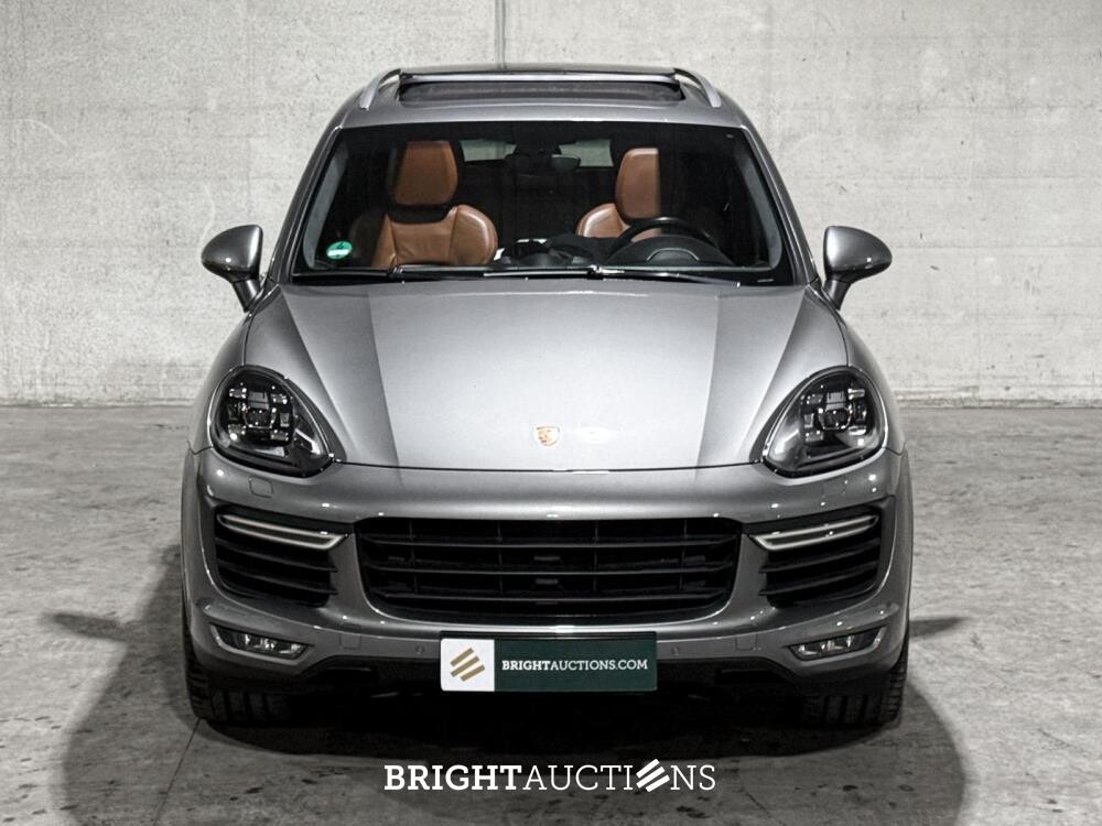 Porsche Cayenne Turbo 4.8 V8 520pk 2017 Sport-Chrono