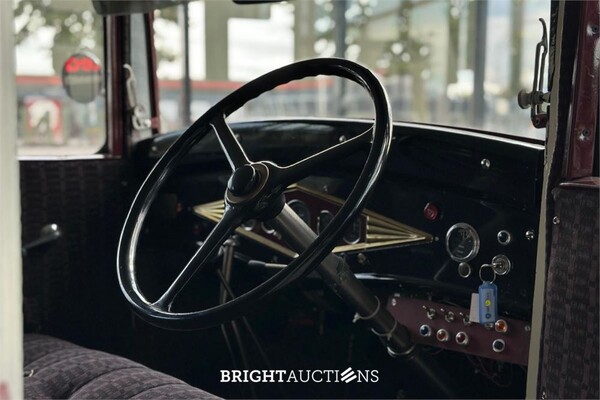 Renault Monaquatre 1930 - Oldtimer, DM-89-87