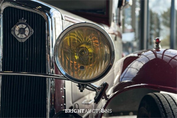 1930 Renault Monaquatre - Classic Car, DM-89-87