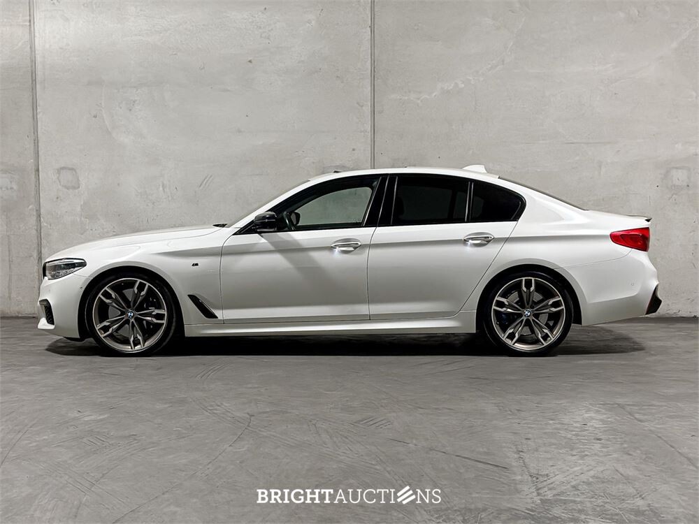 2018 BMW M550i xDrive High Executive 462pk 5 Series, KKP-44-R