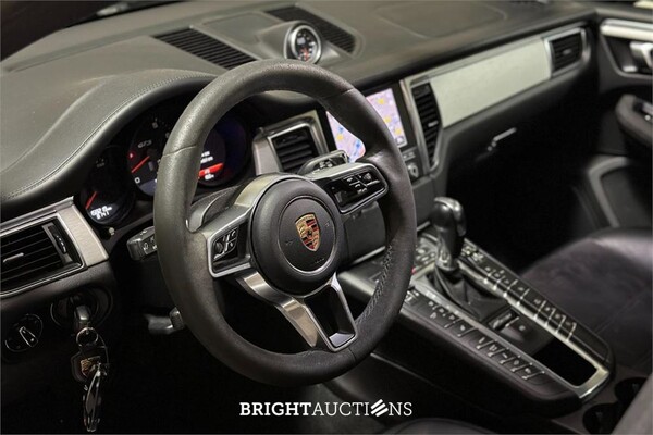 Porsche Macan GTS 3.0 V6 360pk 2018, R-860-XF