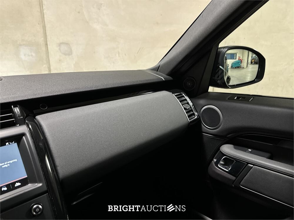 Land Rover Discovery 3.0 Td6 HSE Luxury 258pk 2018 7-passenger, T-774-BK