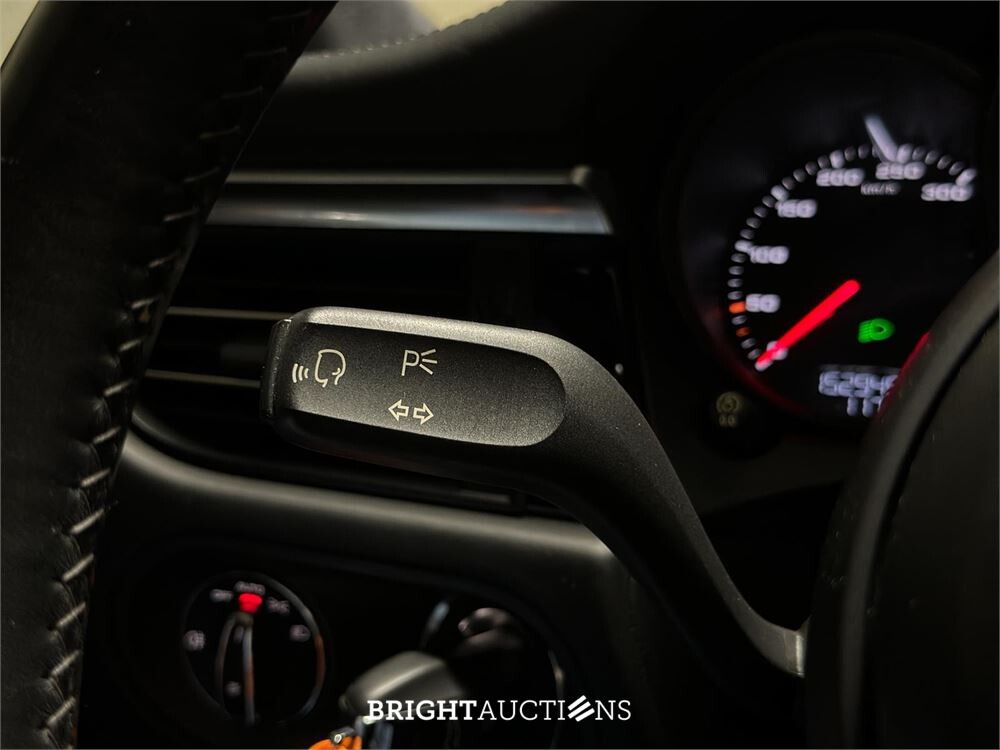 2020 Porsche Macan Turbo 2,9 V6 441 pk, J-177-TT