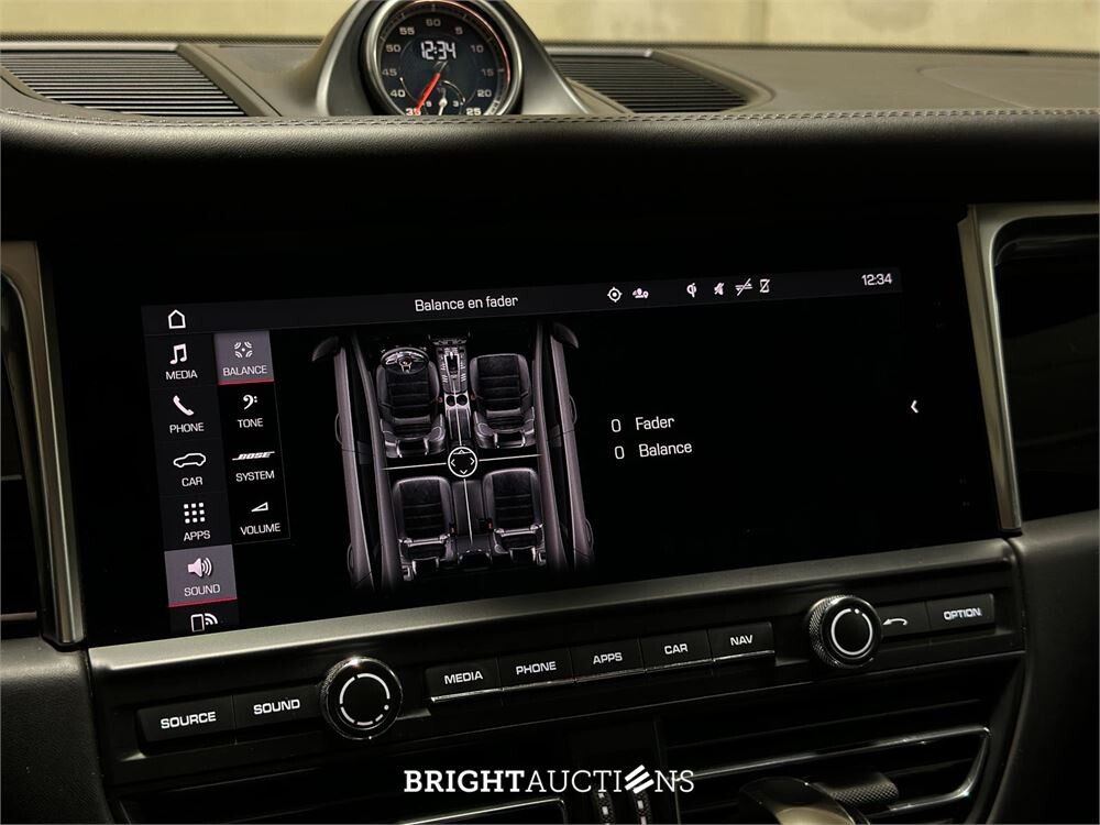 2020 Porsche Macan Turbo 2,9 V6 441 pk, J-177-TT