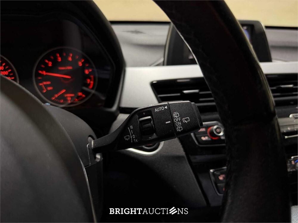 BMW X1 sDrive18i Centennial High Executive 134pk 2016, L-179-TT