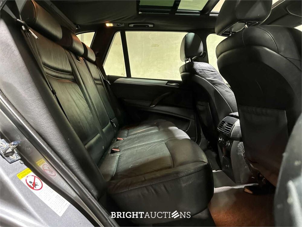 BMW X5 xDrive48i 4.8 V8 E70 355pk 2007, P-834-RB Youngtimer