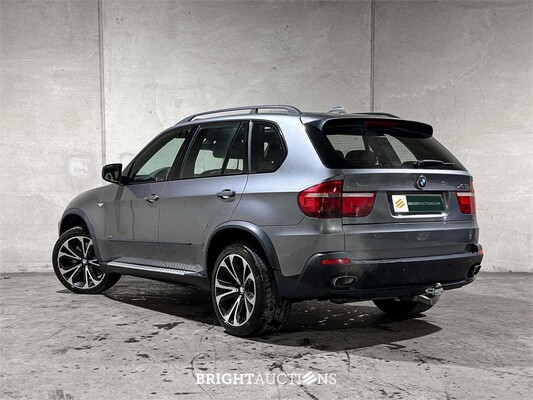 BMW X5 xDrive48i 4.8 V8 E70 355pk 2007, P-834-RB Youngtimer