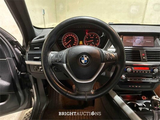 BMW X5 xDrive48i 4.8 V8 E70 355pk 2007, P-834-RB Youngtimer
