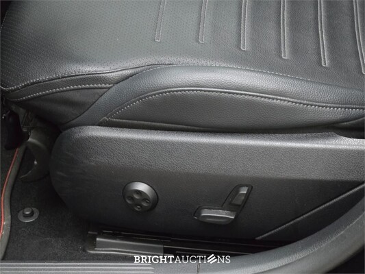 Mercedes-Benz C180 AMG Line 170pk 2022 C-klasse, HXL-66-L