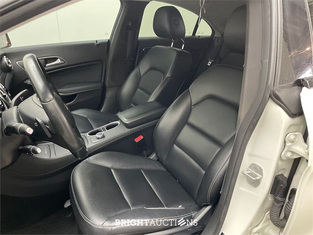 Mercedes-Benz CLA180 Ambition 123pk 2015 CLA-Klasse, XT-642-N