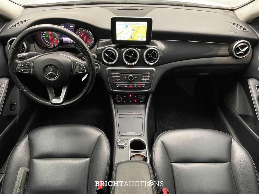 Mercedes-Benz CLA180 Ambition 123pk 2015 CLA-Klasse, XT-642-N