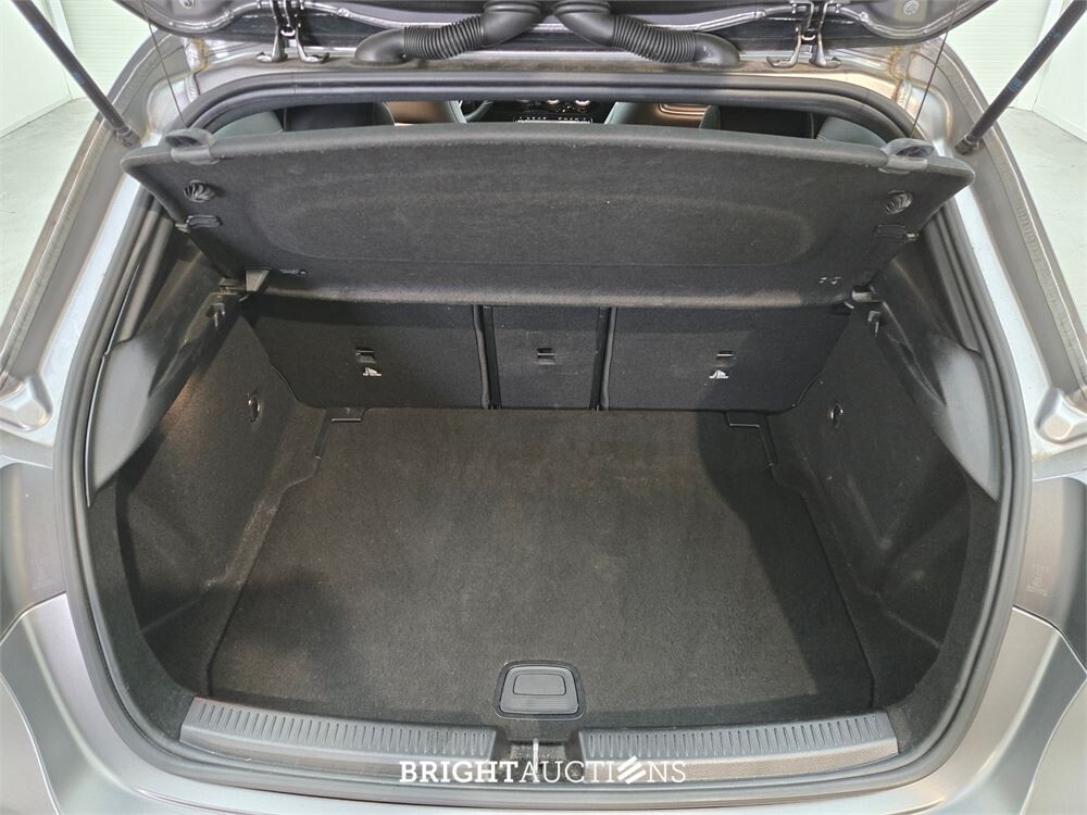 Mercedes-Benz A200 Launch Edition Premium Plus 163pk 2018 (Origineel-NL) A-klasse, TP-015-H