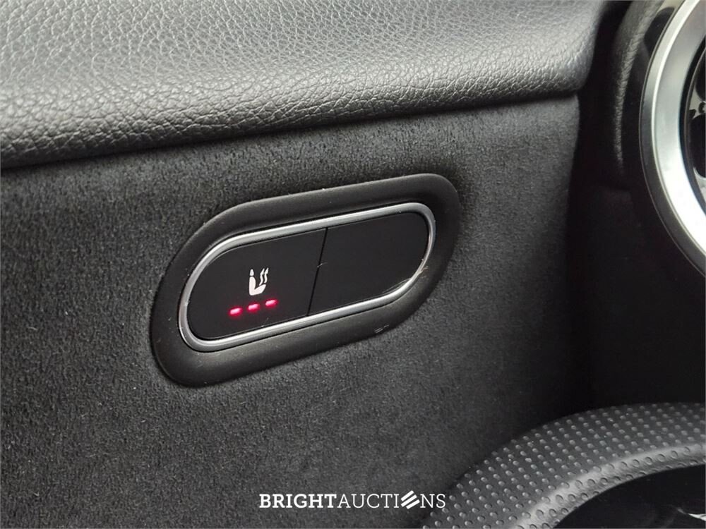 Mercedes-Benz A180 Business Solution AMG Night Upgrade 136pk 2019 (Origineel-NL) A-klasse, ZJ-388-S