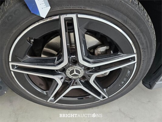 Mercedes-Benz A180 Business Solution AMG Night Upgrade 136pk 2019 (Origineel-NL) A-klasse, ZJ-388-S