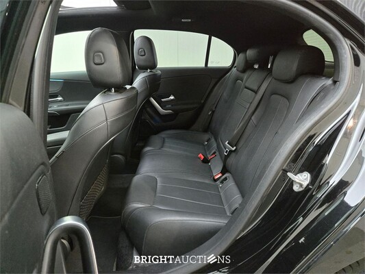Mercedes-Benz A180 Business Solution Luxury 136pk 2020 (Origineel-NL) A-klasse, J-751-TB