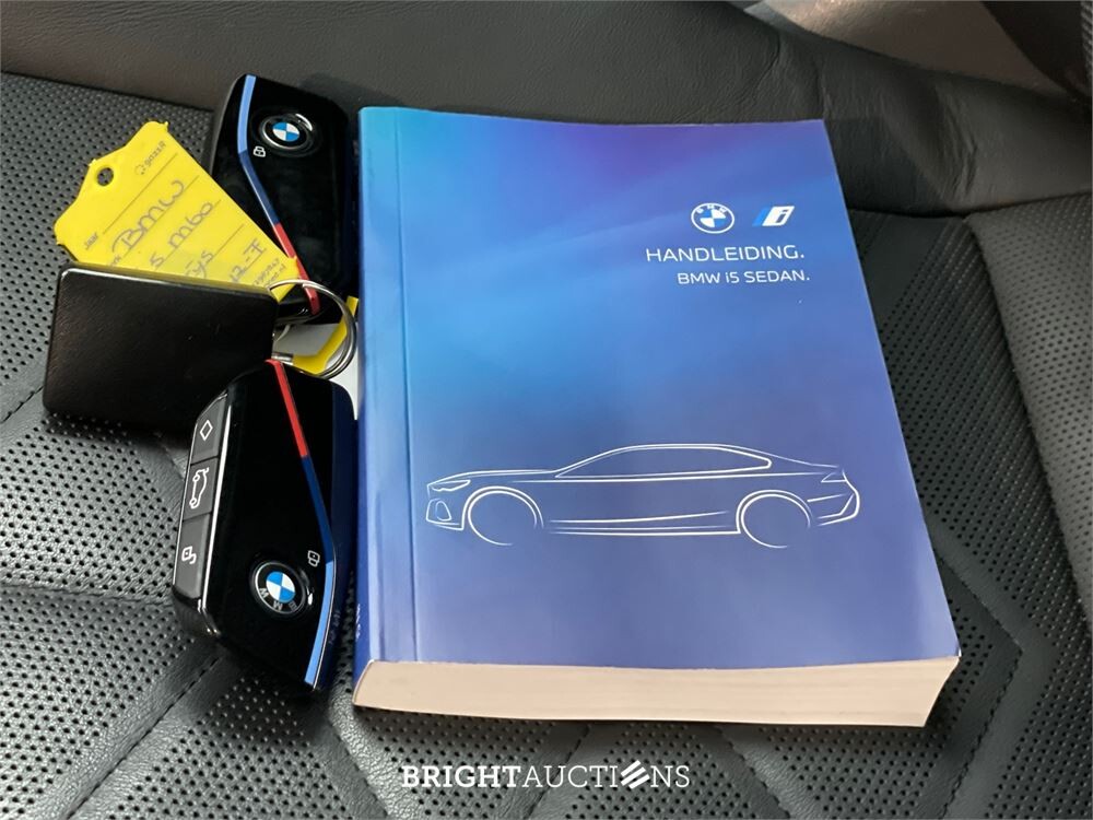 BMW i5 M60 xDrive 84 kWh 602pk 2024 (Origineel-NL), GLT-42-F