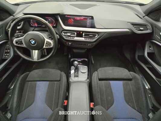 BMW 118i 1-serie Executive Edition 140pk 2020 (Origineel-NL) 1-Serie, J-897-BH