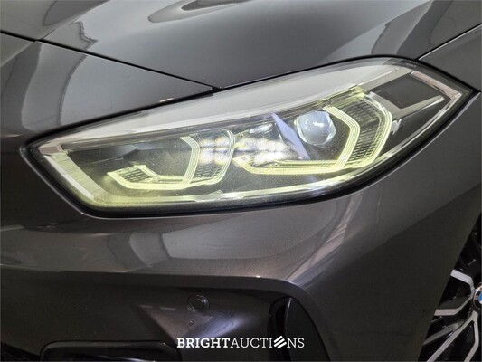 BMW 118i 1-serie Executive Edition 140pk 2020 (Origineel-NL) 1-Serie, J-897-BH