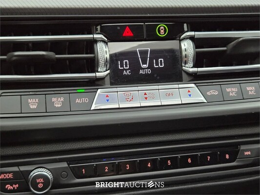 BMW 118i 1-serie Executive Edition 140pk 2020 (Origineel-NL) 1-Serie, J-897-BH