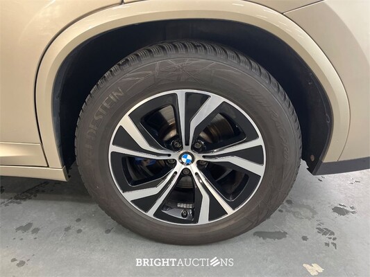 BMW X4 xDrive20i High Executive Edition 184pk 2019 (Origineel-NL), ZF-882-P