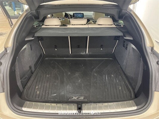 BMW X4 xDrive20i High Executive Edition 184pk 2019 (Origineel-NL), ZF-882-P