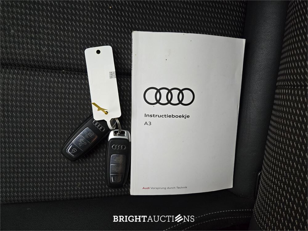 Audi A3 Sportback 30 S edition TFSI 110pk 2021 (Origineel-NL), N-454-RZ