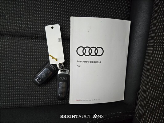 Audi A3 Sportback 30 S edition TFSI 110pk 2021 (Origineel-NL), N-454-RZ