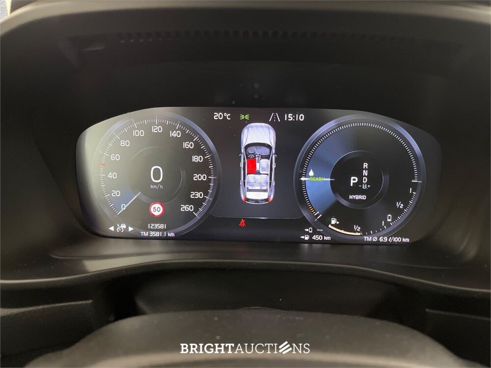 Volvo XC40 T5 Plug-in Hybrid Ultimate Dark 1.5 276pk 2023 (Origineel-NL), S-349-LF