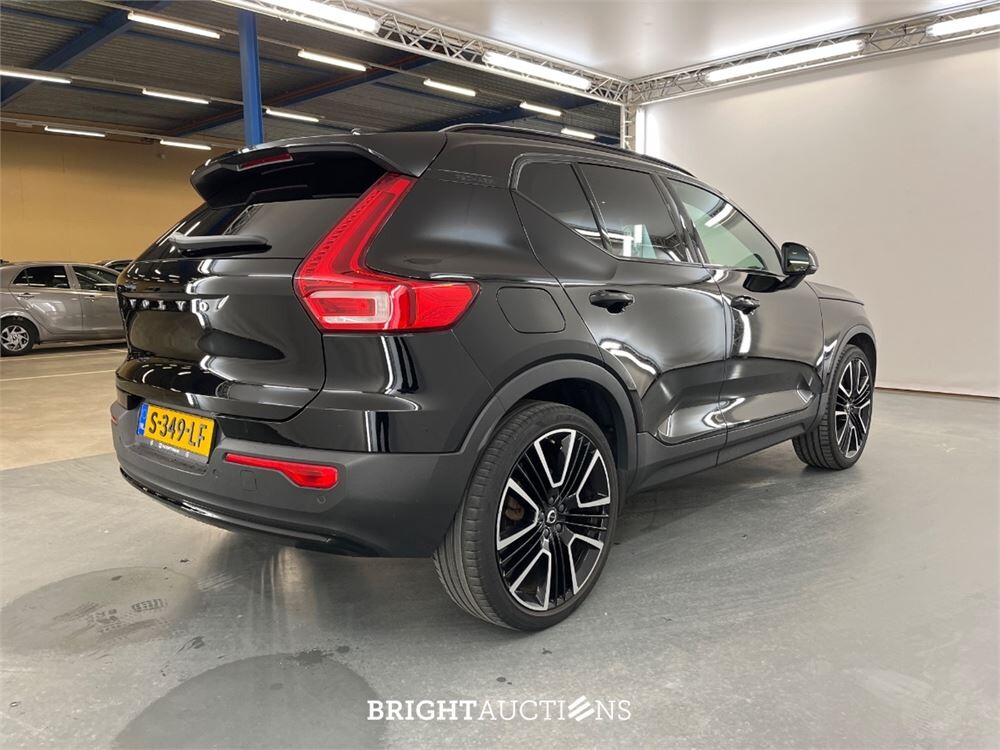 Volvo XC40 T5 Plug-in Hybrid Ultimate Dark 1.5 276pk 2023 (Origineel-NL), S-349-LF