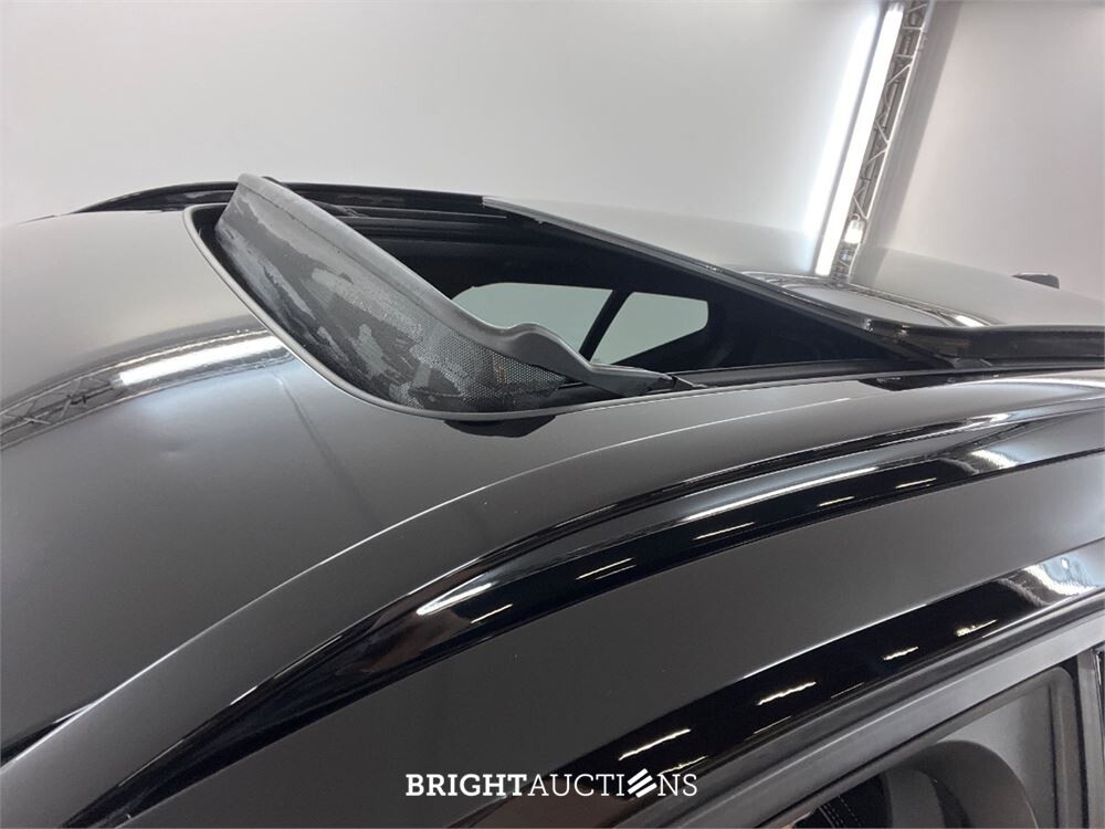 Volvo XC40 T5 Plug-in Hybrid Ultimate Dark 1.5 276pk 2023 (Origineel-NL), S-349-LF
