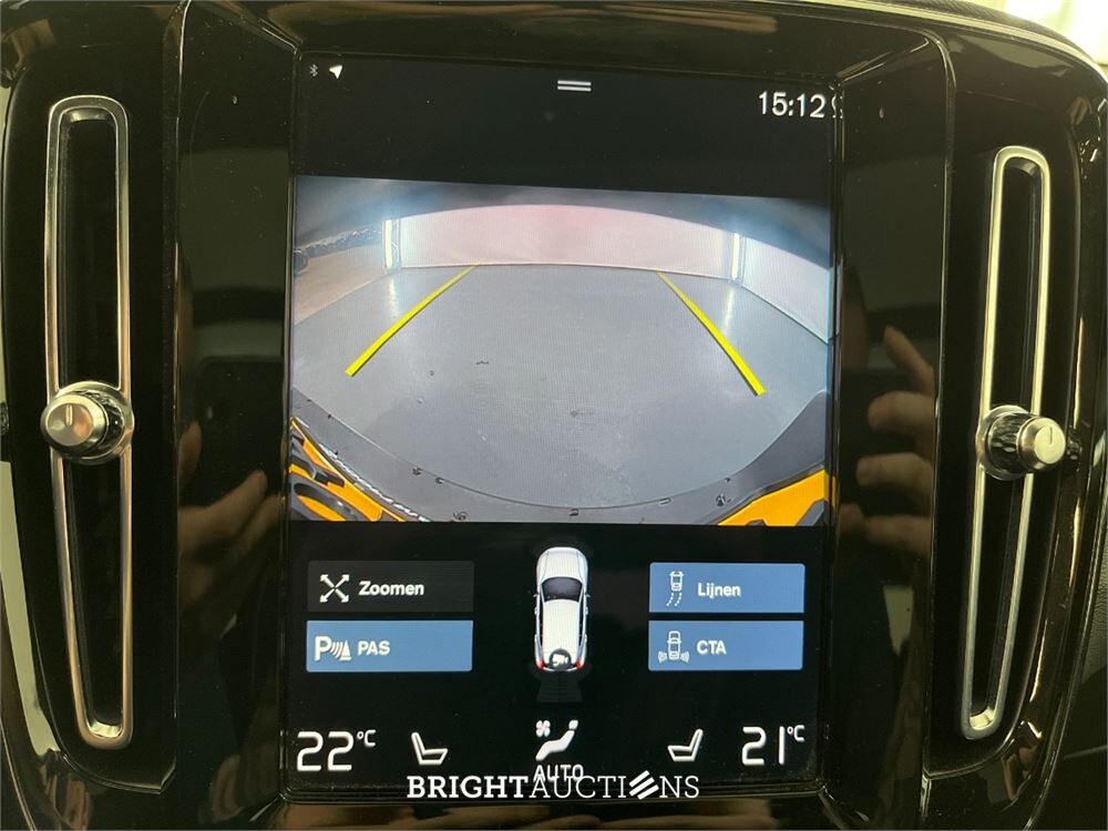 Volvo XC40 T5 Plug-in Hybrid Ultimate Dark 1.5 276pk 2023 (Origineel-NL), S-349-LF