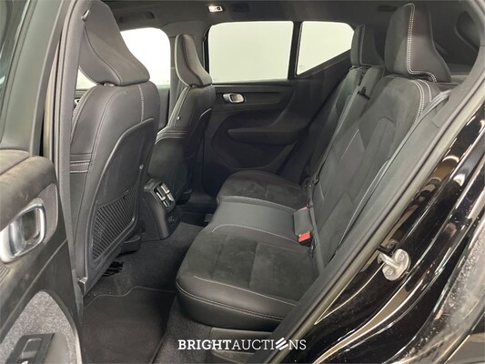 Volvo XC40 T5 Plug-in Hybrid Ultimate Dark 1.5 276pk 2023 (Origineel-NL), S-349-LF