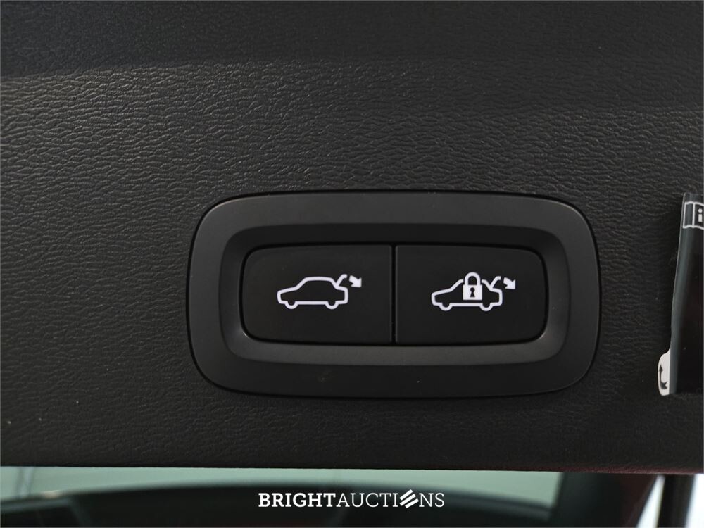 Volvo XC40 Recharge Pro 232pk 2021 (Origineel-NL), N-683-SZ