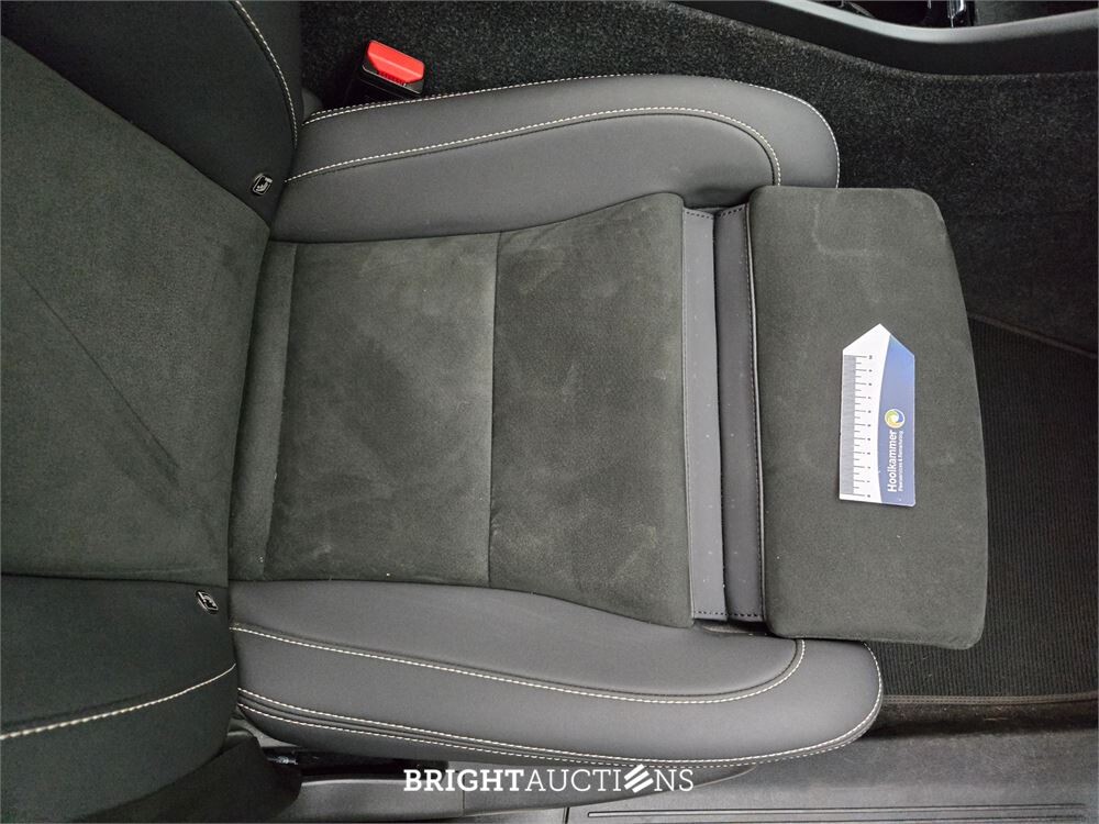 Volvo XC40 Recharge Pro 232pk 2021 (Origineel-NL), N-683-SZ