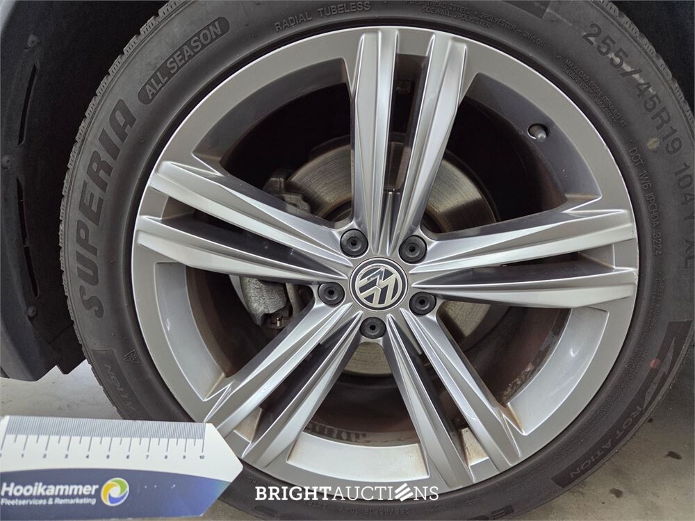 Volkswagen Tiguan ACT Highline Business R 1.5 TSI 150pk 2019 (Origineel-NL), G-894-FL