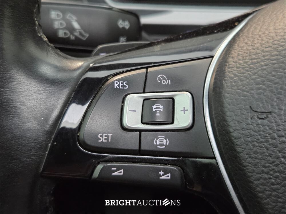 Volkswagen Tiguan ACT Highline Business R 1.5 TSI 150pk 2019 (Origineel-NL), G-894-FL