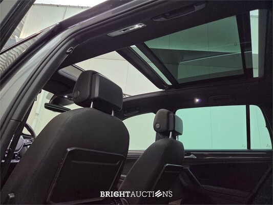 Volkswagen Tiguan ACT Highline Business R 1.5 TSI 150pk 2019 (Origineel-NL), G-894-FL