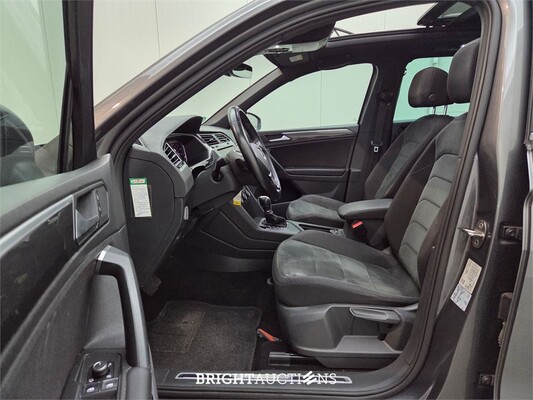 Volkswagen Tiguan ACT Highline Business R 1.5 TSI 150pk 2019 (Origineel-NL), G-894-FL