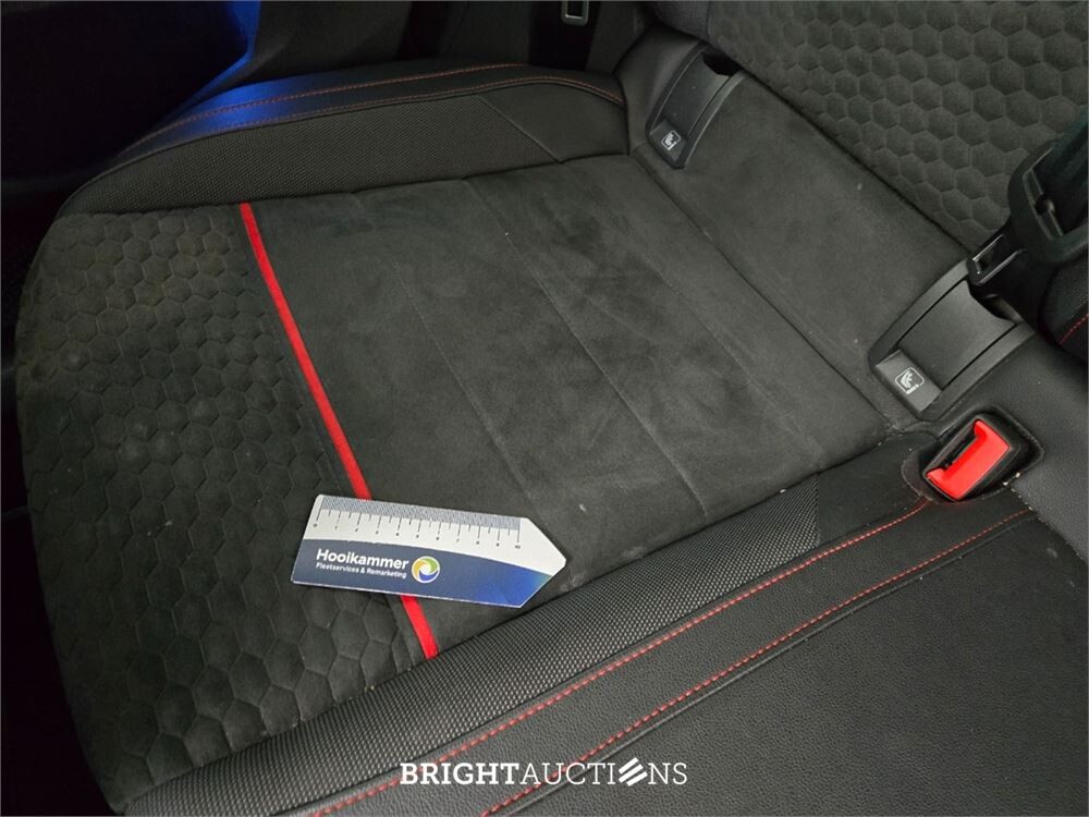Volkswagen Golf GTI 2.0 TSI 301pk 2021, GBH-77-T