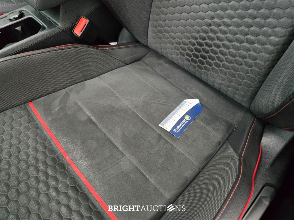 Volkswagen Golf GTI 2.0 TSI 301pk 2021, GBH-77-T