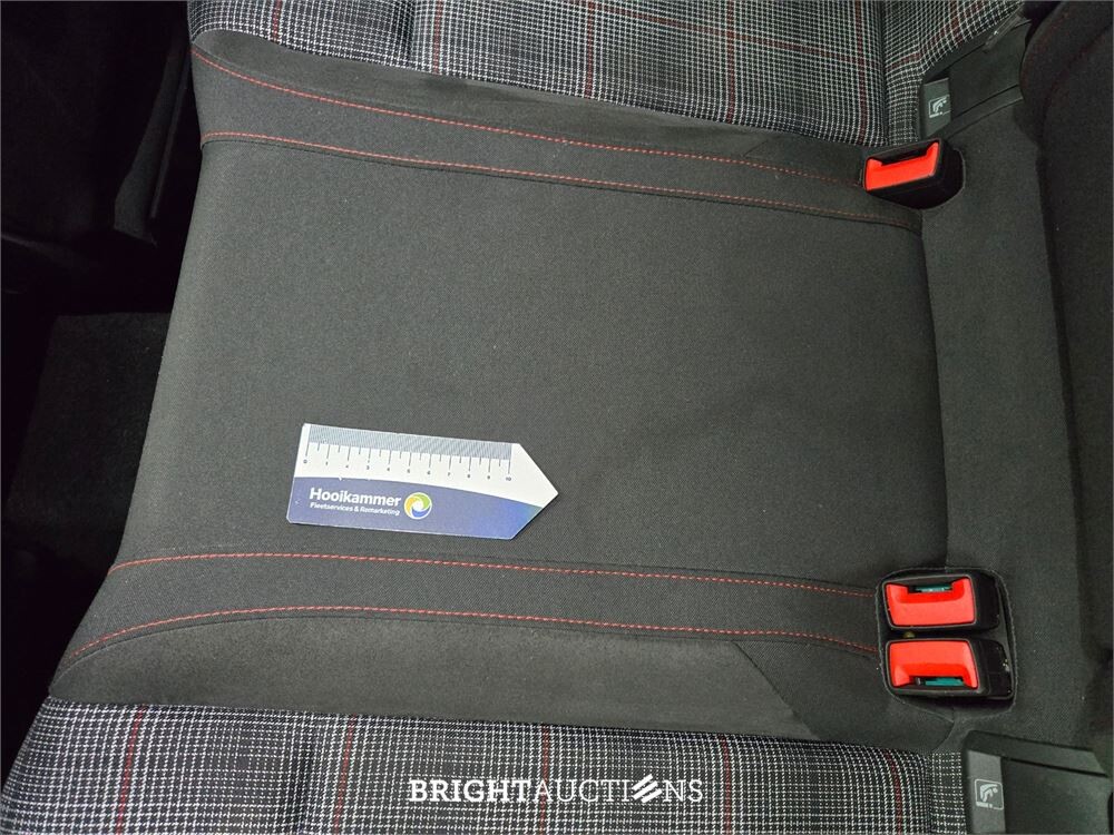 Volkswagen Golf GTI 2.0 TSI 266pk 2024, HLH-59-X
