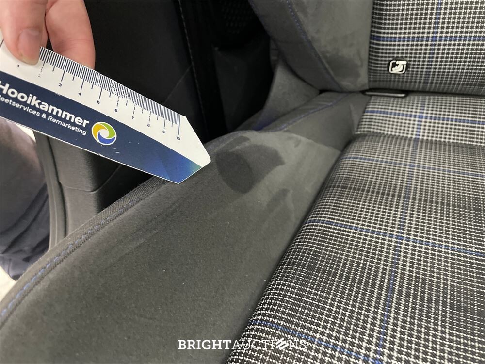 Volkswagen Golf eHybrid GTE 1.4 258pk 2021 (Origineel-NL), L-361-GS