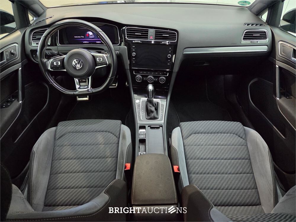 Volkswagen Golf Highline Business R 1.5 TSI 150pk 2017, GTH-50-Z