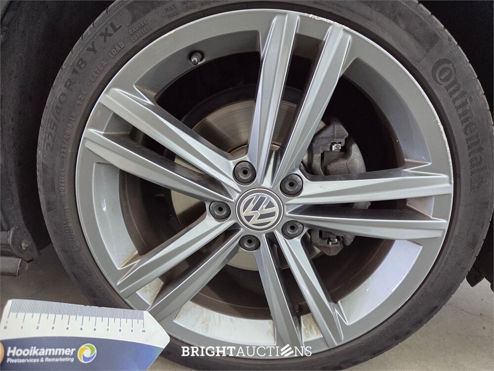 Volkswagen Golf Highline Business R 1.5 TSI 150pk 2017, GTH-50-Z