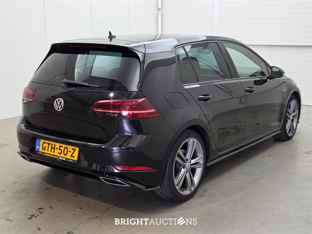 Volkswagen Golf Highline Business R 1.5 TSI 150pk 2017, GTH-50-Z