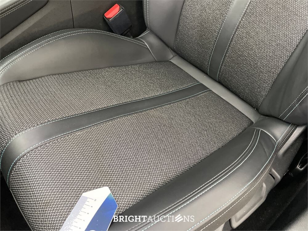 Peugeot 308 Allure Pack Business 1.2 PureTech 131pk 2022 (Origineel-NL), P-273-TR