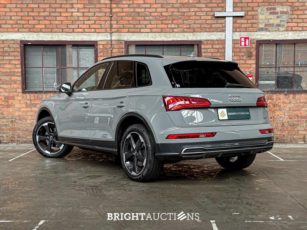 Audi Q5 2.0 TFSI Quattro Sport S Line Black Edition 252pk 2018 (niederländische Ausführung + Erstbesitz), TT-931-B