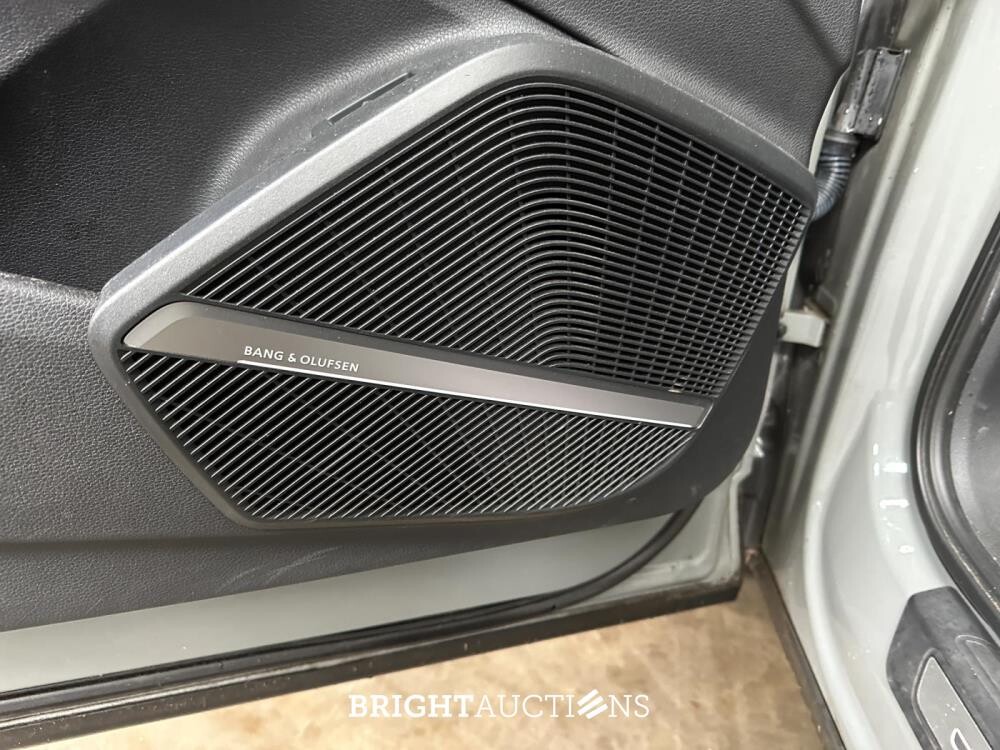 Audi Q5 2.0 TFSI Quattro Sport S Line Black Edition 252pk 2018 (niederländische Ausführung + Erstbesitz), TT-931-B