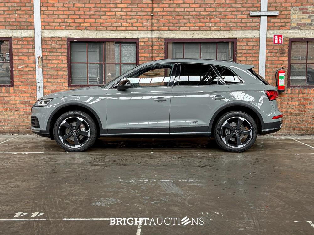 Audi Q5 2.0 TFSI Quattro Sport S Line Black Edition 252pk 2018 (niederländische Ausführung + Erstbesitz), TT-931-B