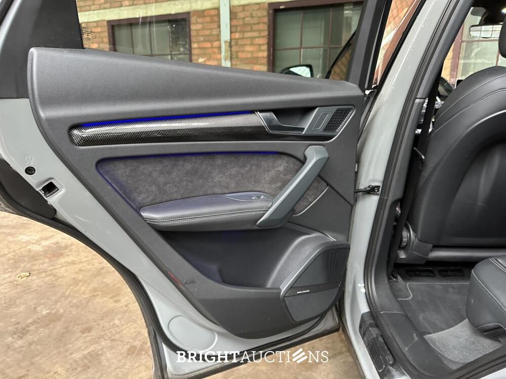 Audi Q5 2.0 TFSI Quattro Sport S Line Black Edition 252pk 2018 (niederländische Ausführung + Erstbesitz), TT-931-B